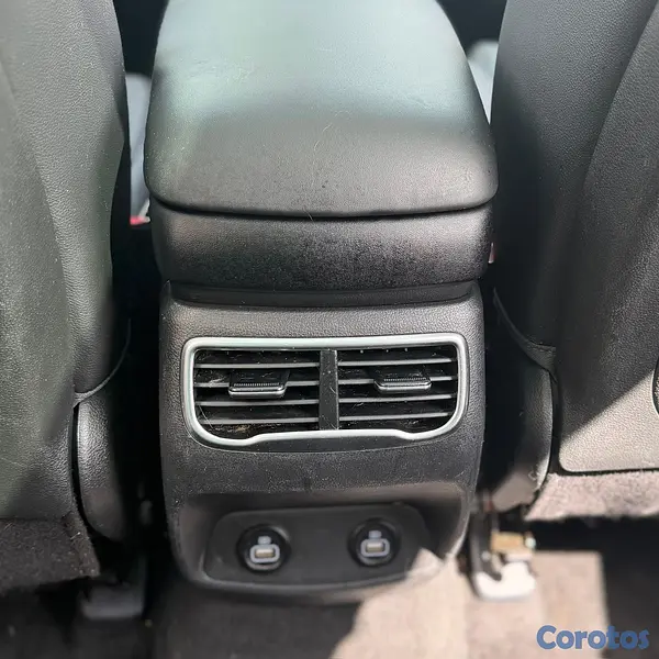 jeepetas y camionetas - 2021 Hyundai Santa Fe SEL  8