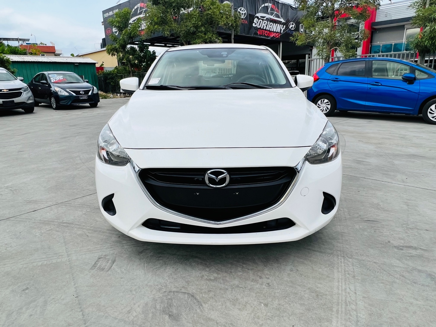 carros - Mazda Demio 2018 2