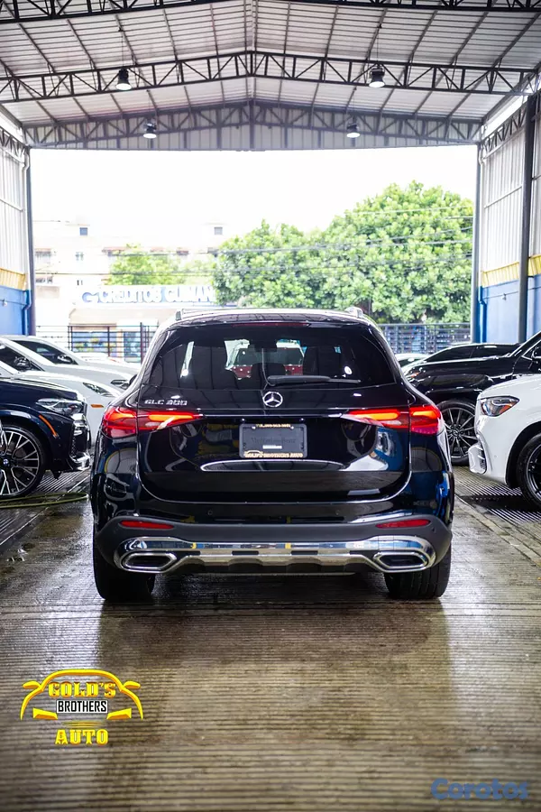 jeepetas y camionetas - Mercedes Benz GLC 300 AMG 2024 Recien Importada 5