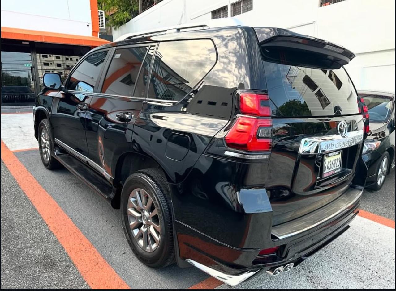 jeepetas y camionetas - Toyota Land Cruiser Prado VXL 2019 3