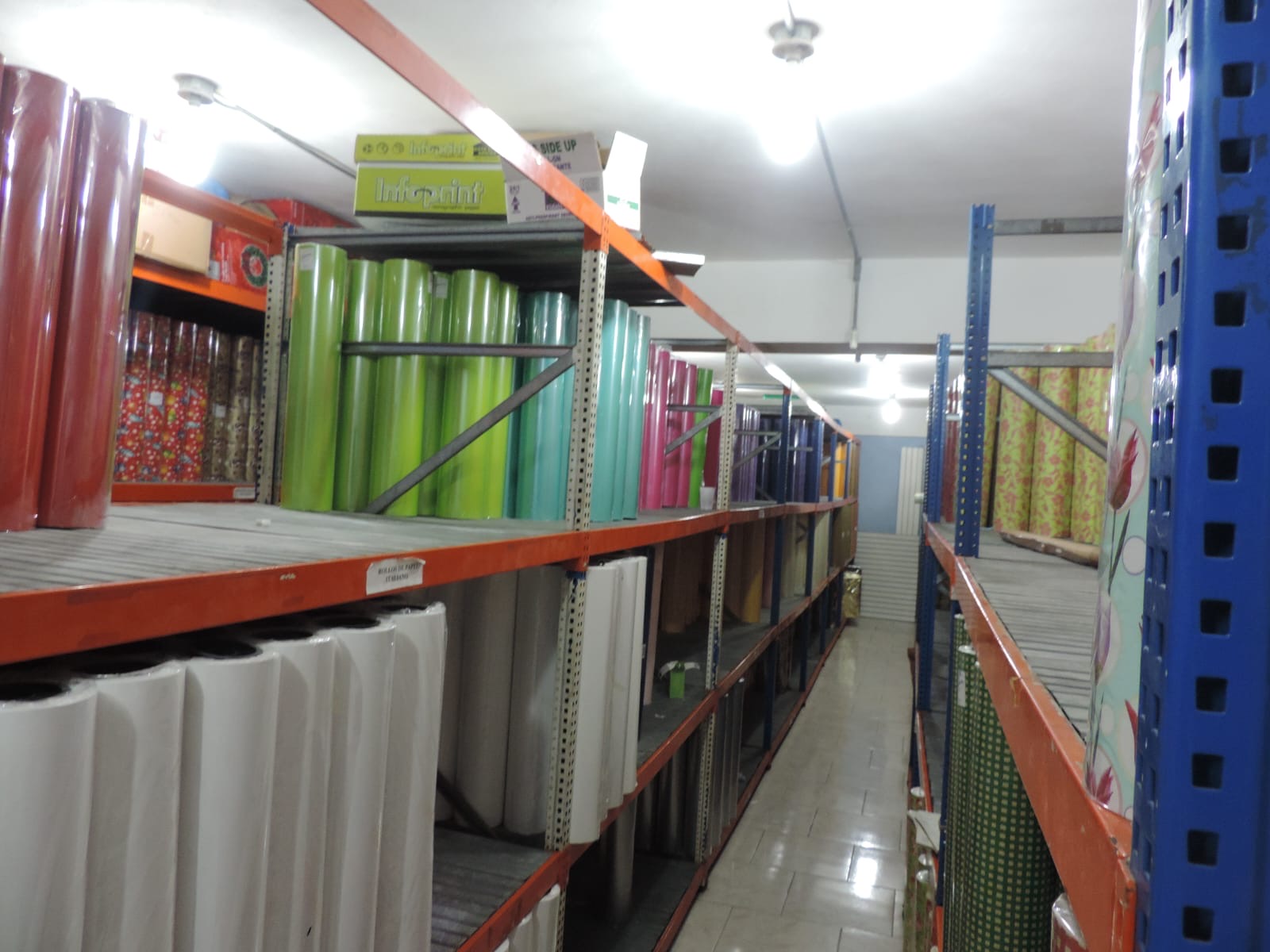 oficinas y locales comerciales - En venta edificio en la zona universitaria sto dgo 6