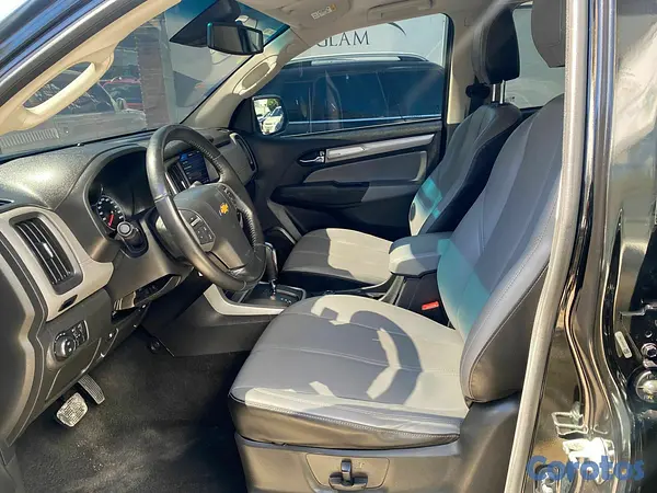 jeepetas y camionetas - Chevrolet Colorado LTZ 2023 Diesel 8
