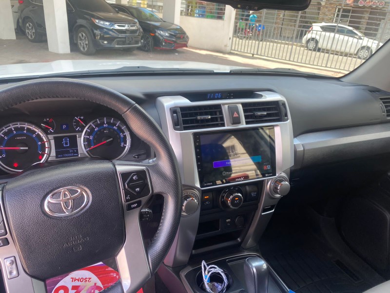 jeepetas y camionetas - Toyota 4runner sr5 Premium 2018 3
