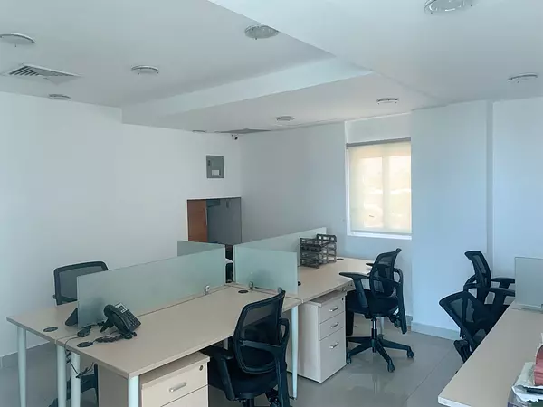 oficinas y locales comerciales - Oficina amoblada corporativa 6