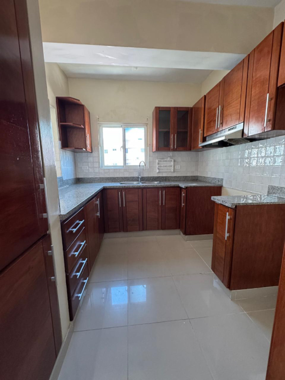 apartamentos - Apartamento en Bella Vista 3H, 2.5B, 2P, 4to N 2