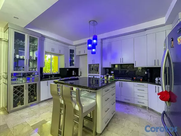 casas - Casa en venta en residencial de lujo con acceso controlado, Sto. Dgo. Este 8