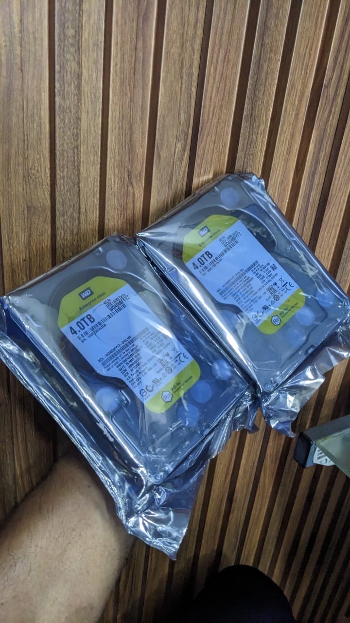 celulares y tabletas - disco duros HDD sata GOLD 4TB  3