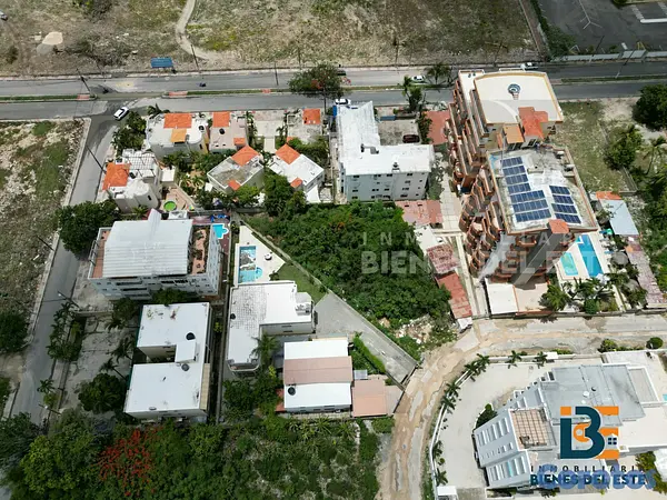 solares y terrenos - VENDE Excelente Solar con 1,024 metros en el CENTR 7
