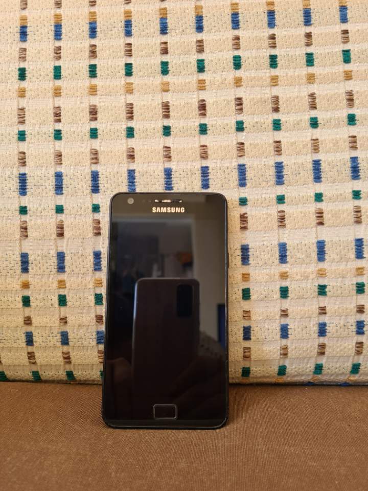 celulares y tabletas - Samsung S2 Negro (Modelo 2014)