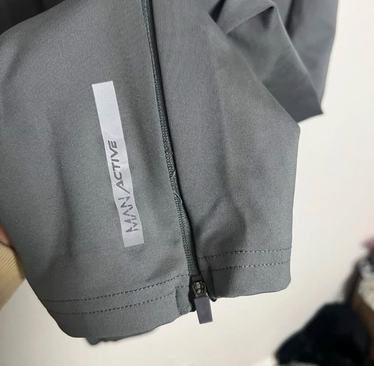 ropa para hombre - NWT Boohoo Man Active Performance Jogger Pants Grey Size S 4