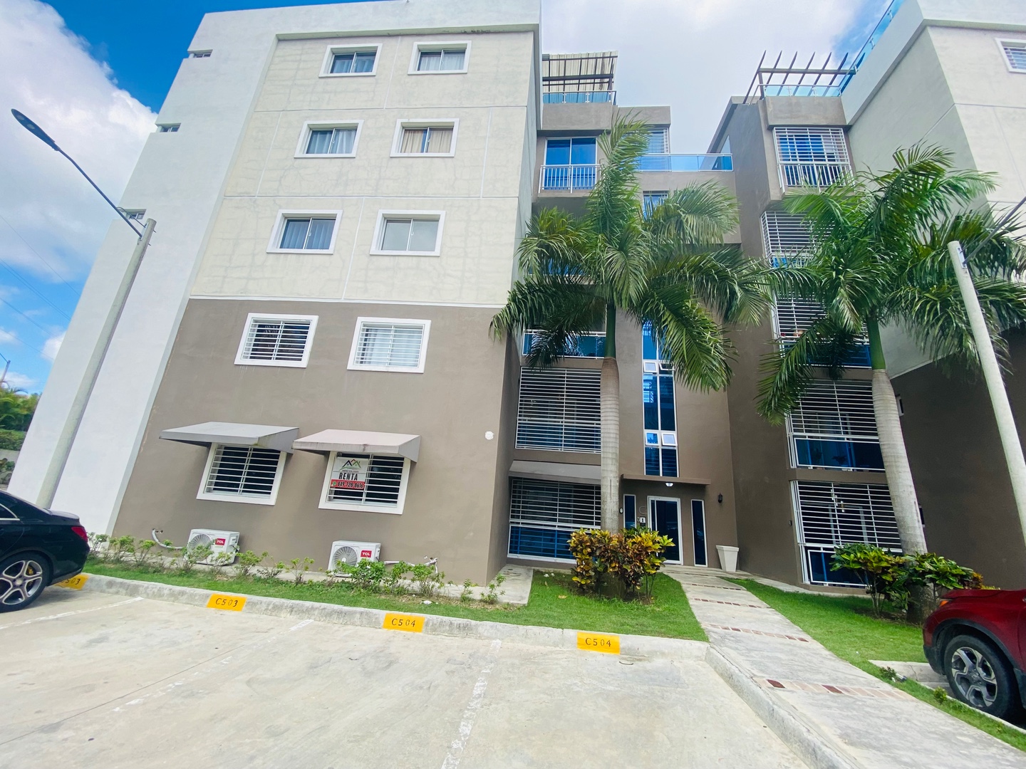 apartamentos - APARTAMENTO EN RENTA EN SANTIAGO DE LOS CABALLEROS EN LA AVENIDA HISPANOAMERICAN 0