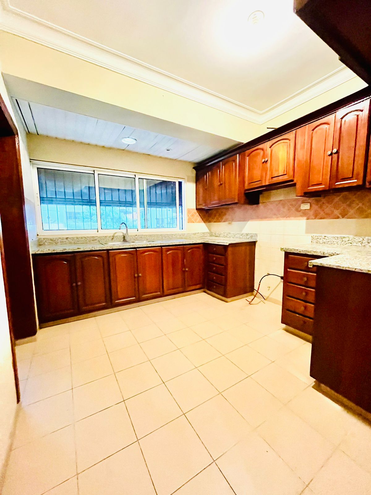 apartamentos - 📍Urb. Real. Alquilo apartamento de 3 habitaciones 0