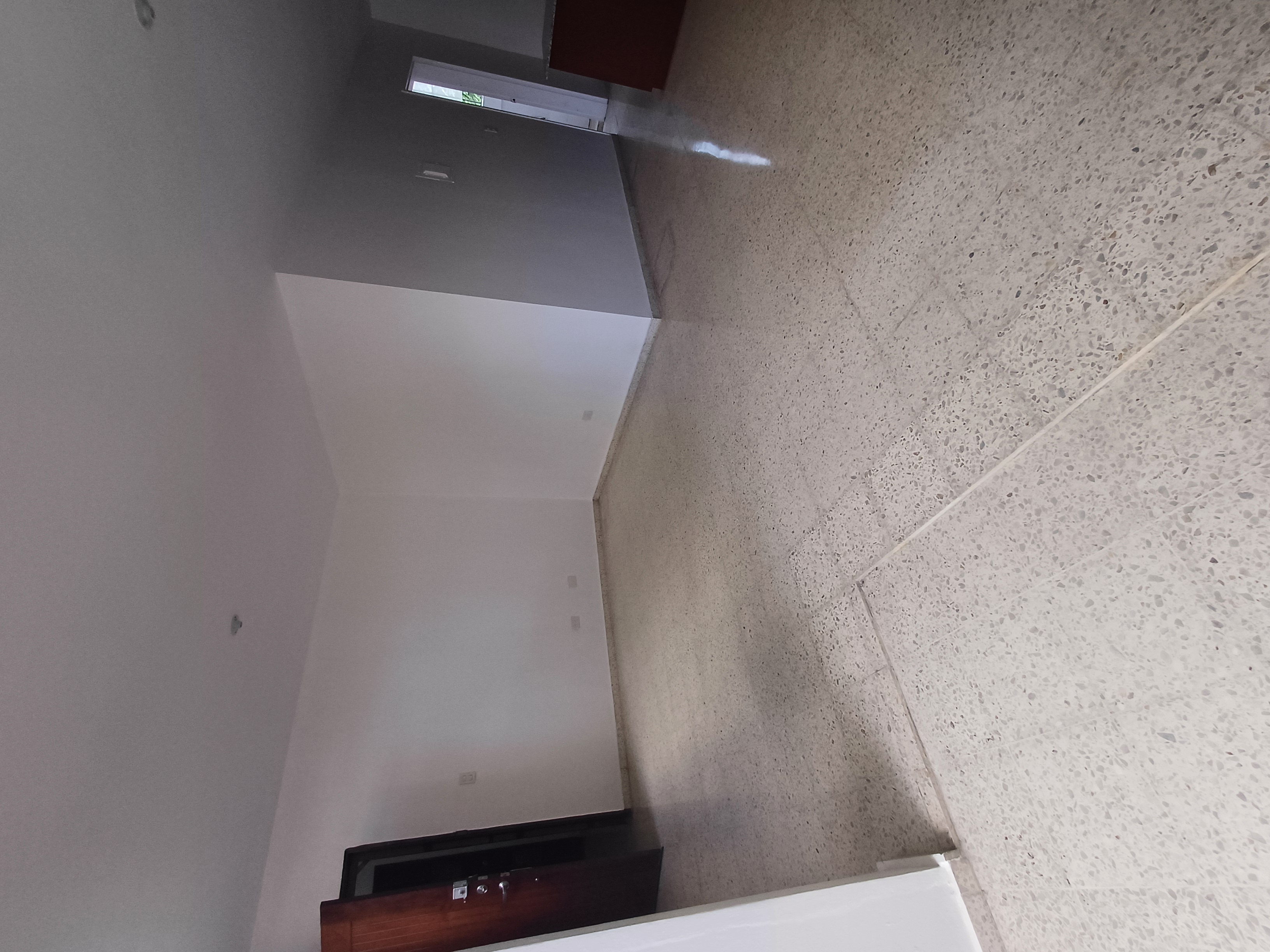 apartamentos - Alquilo Apartamento Clásico 2do Piso en Piantini ma 5