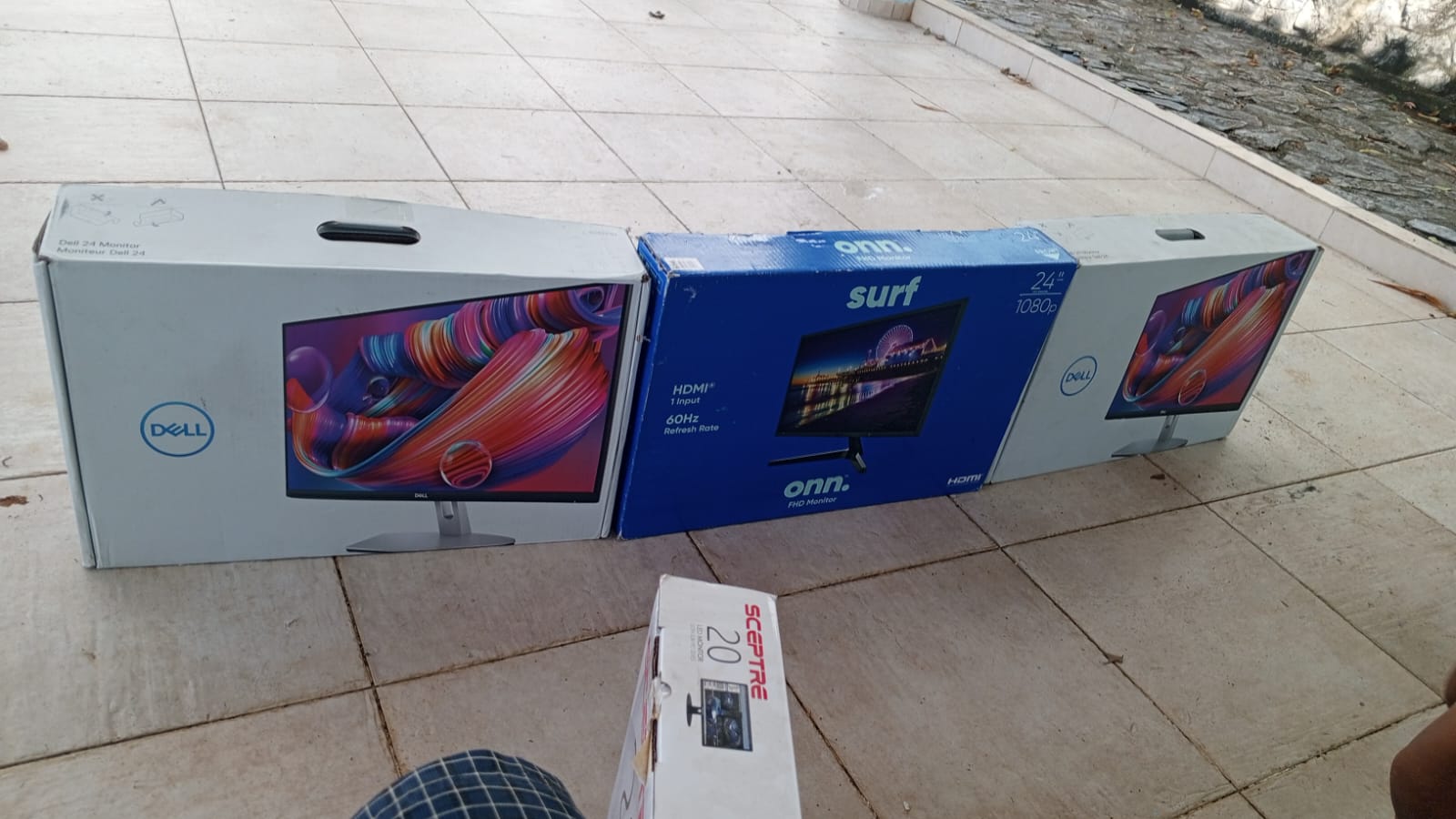 computadoras y laptops - Monitores Dell Full HD 24 Pulgadas  3