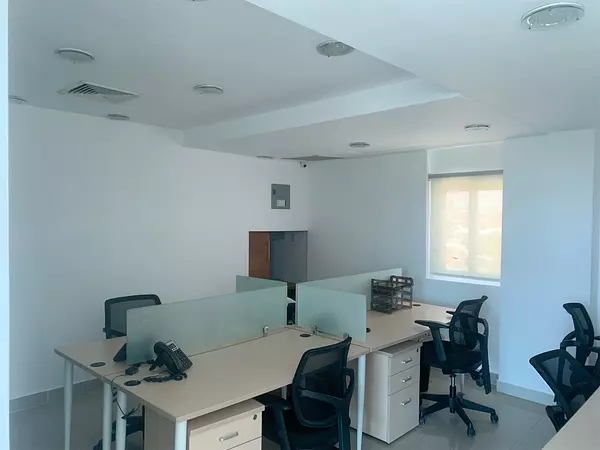 oficinas y locales comerciales - Oficina amoblada corporativa 7