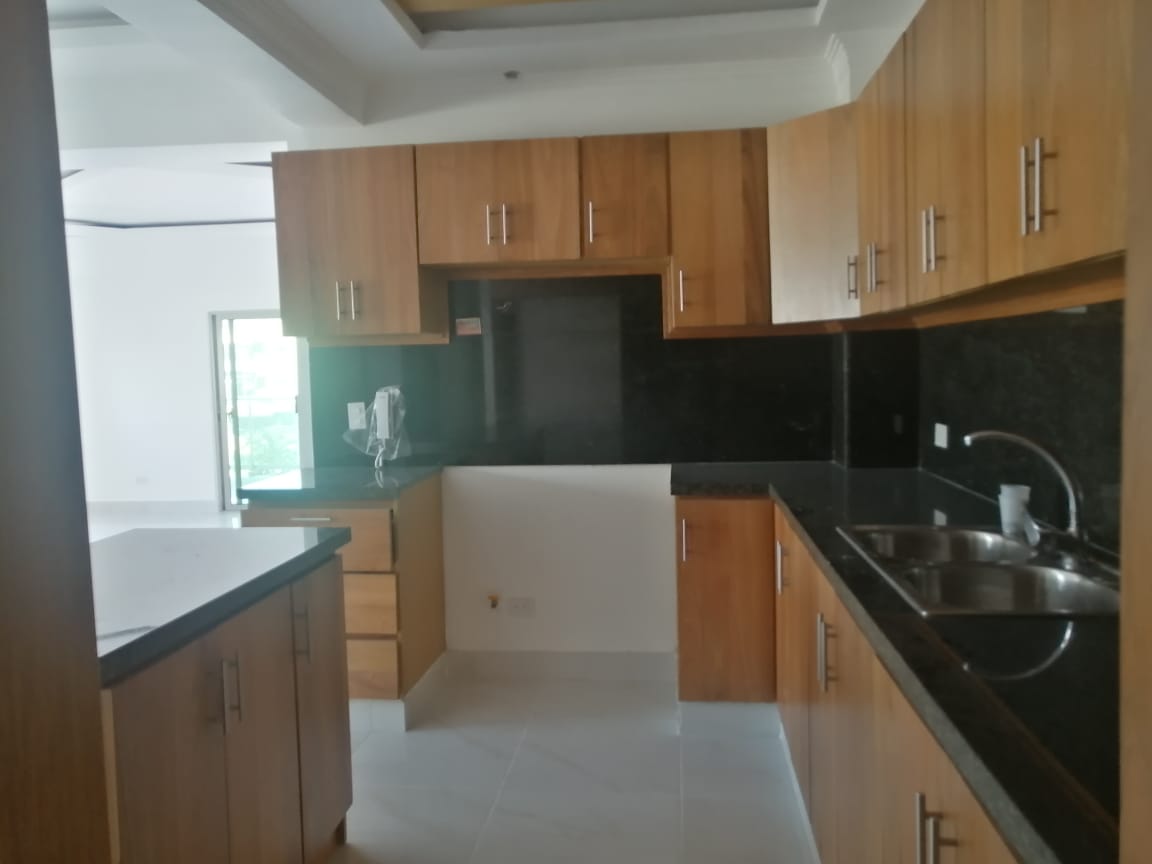 apartamentos - El apartamento de tus sueños 
2do nivel con amplia Terraza en Alma Rosa 1ra  4