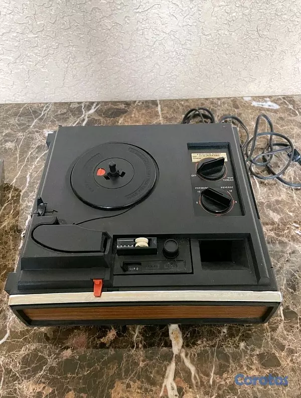 camaras y audio - venta de cámara super 8 de 1979 con cartuchos y proyector Kodak 3