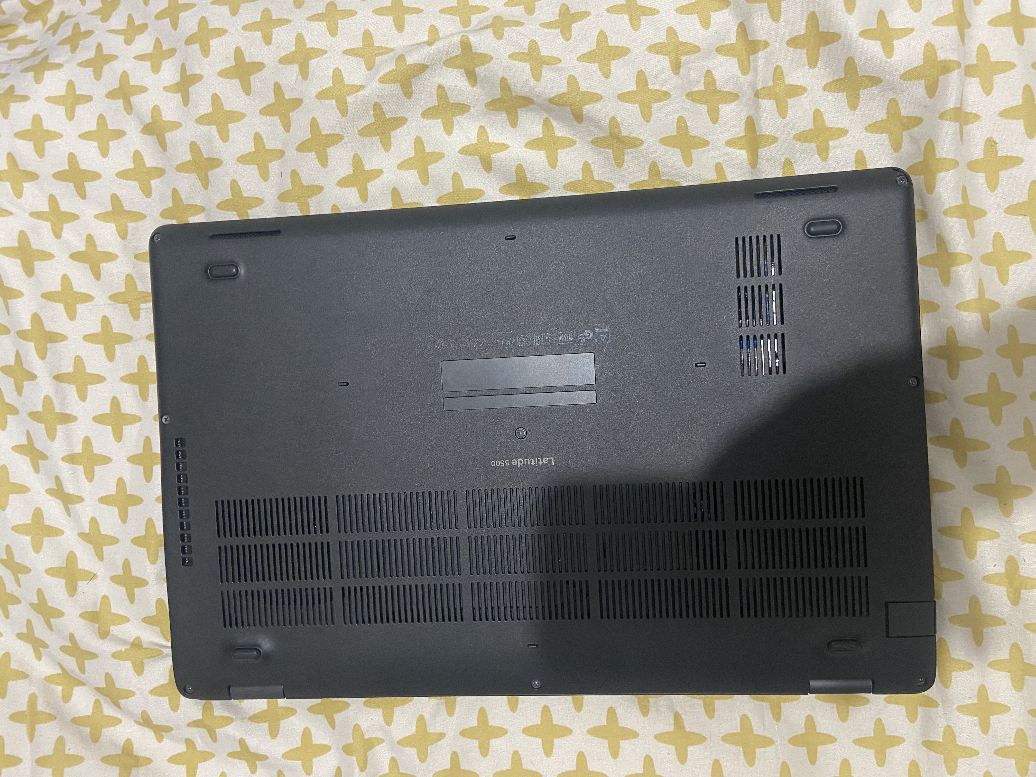 computadoras y laptops - Laptop Dell Latitude 5501 
i5 
9th Generacion  4