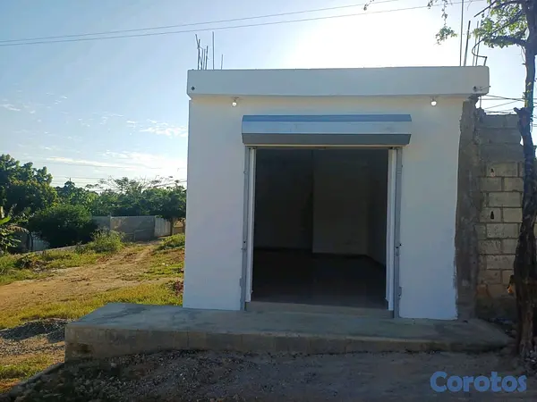 oficinas y locales comerciales - Se alquila local de 30 metros cuadrados  2