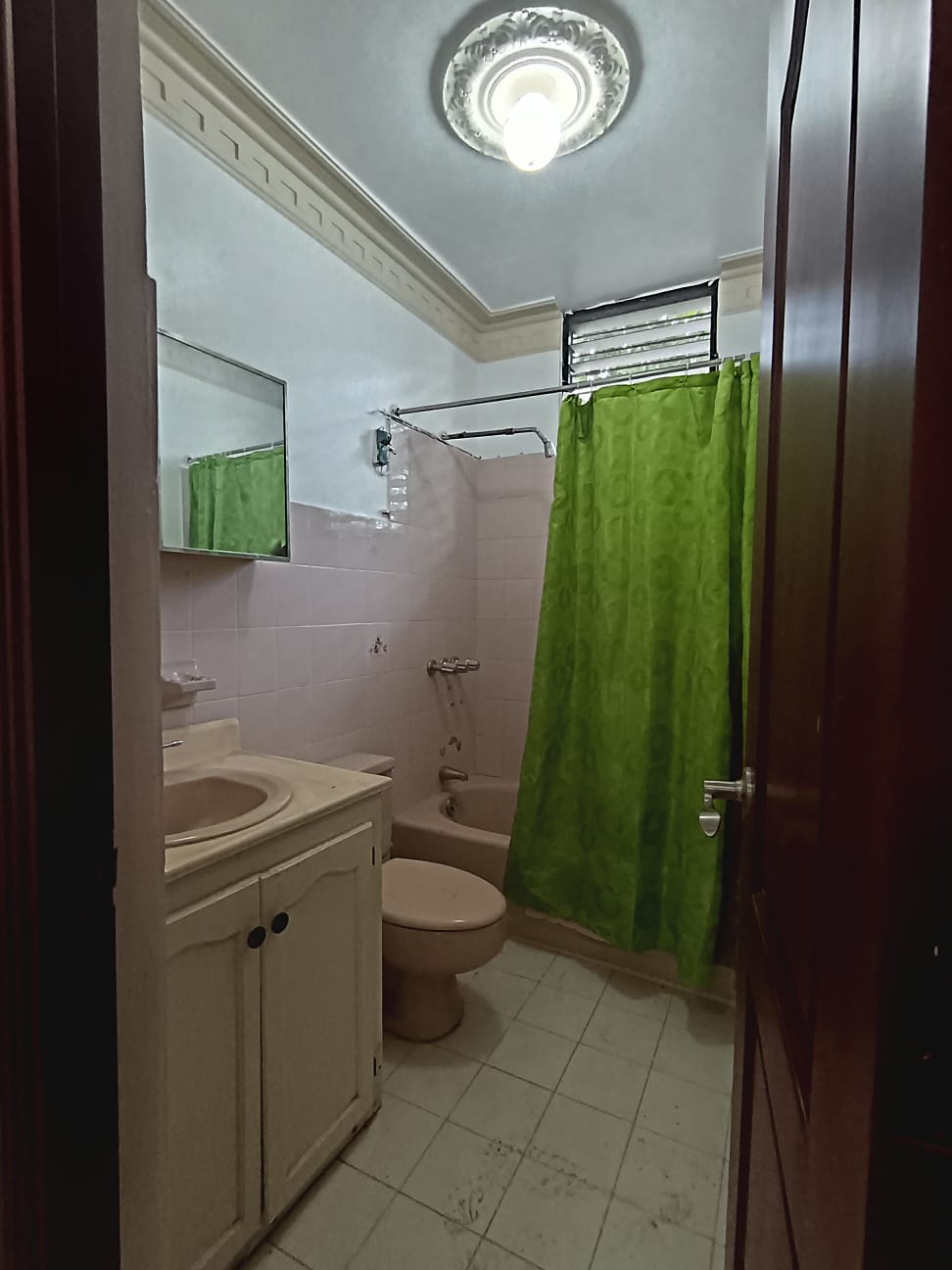 casas - Vivienda con Patio en Llanos de Gurabo 8