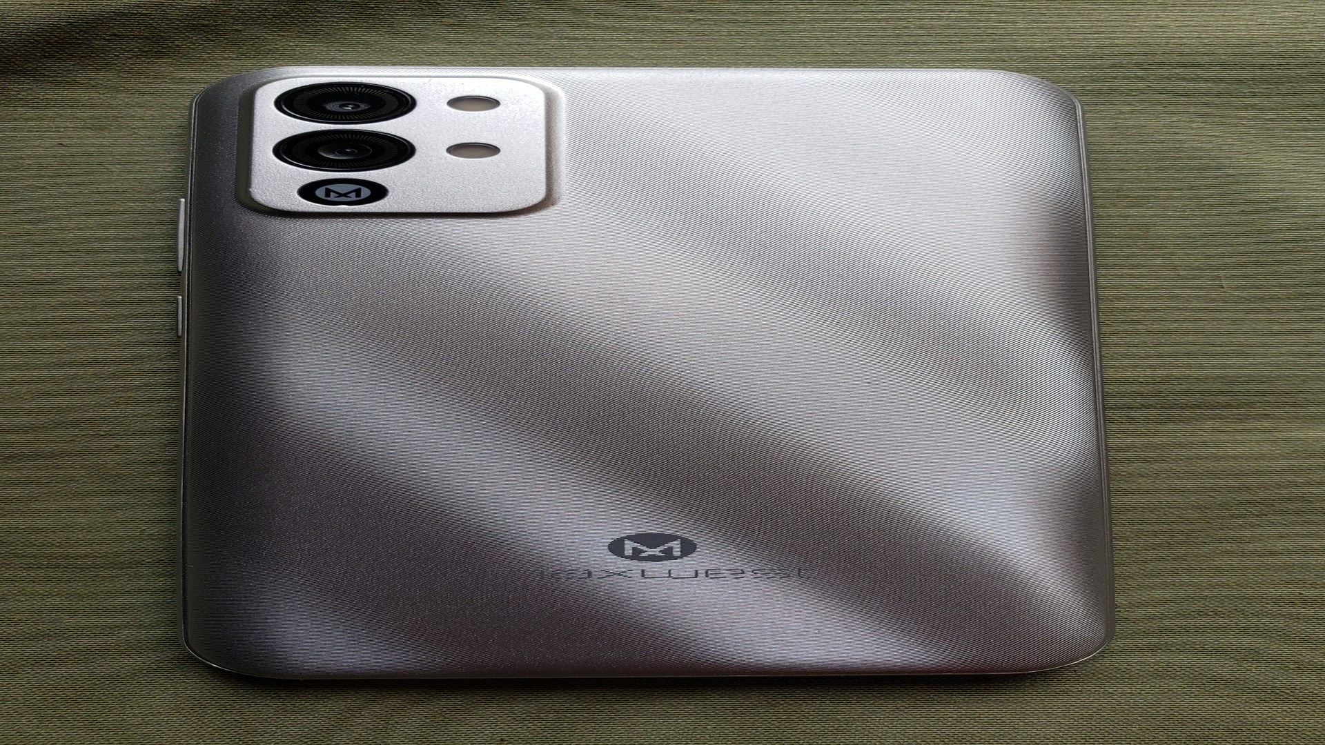celulares y tabletas - Teléfono MaxWest Astro A64 32 GB