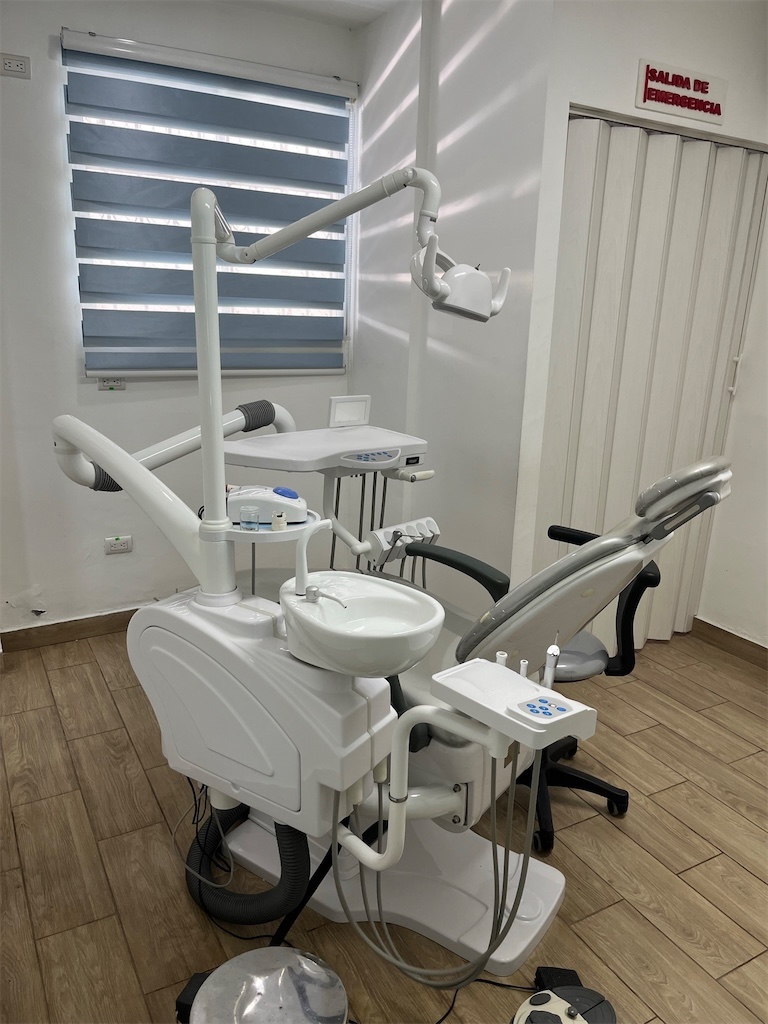 oficinas y locales comerciales - Se alquila Cubículo Dental en Centro Odontológico