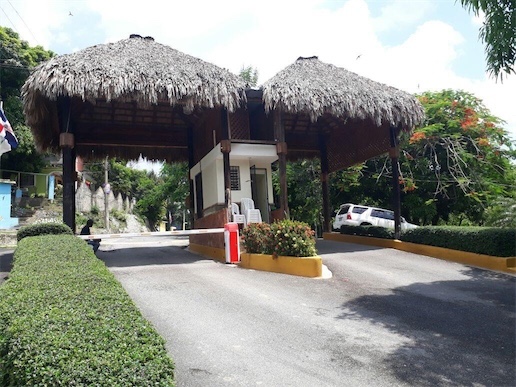 casas vacacionales y villas - Vendo villa! Lomas linda, autopista Duarte. República Dominicana 2
