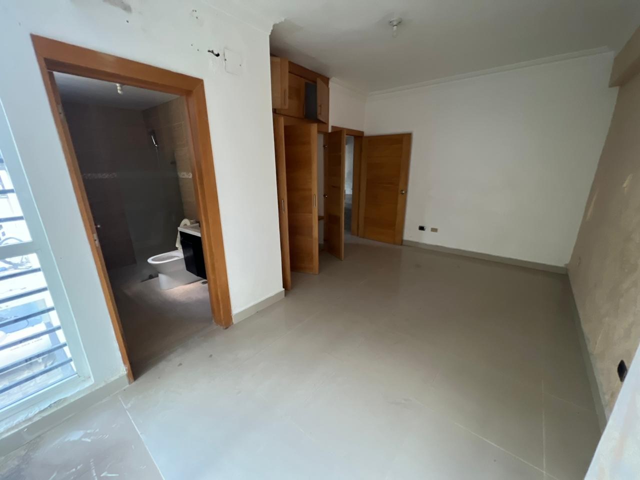 apartamentos - Se Alquila Apto en Gazcue D.N. justamente frente al Palacio  800usd 3
