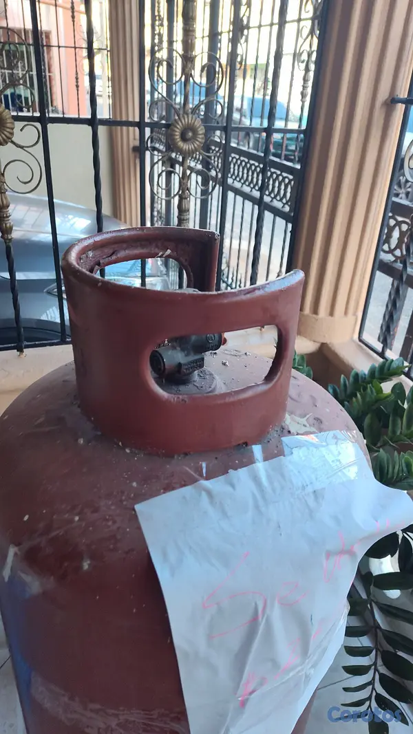 muebles y colchones - Tanque de gas usado de 100 libras 2
