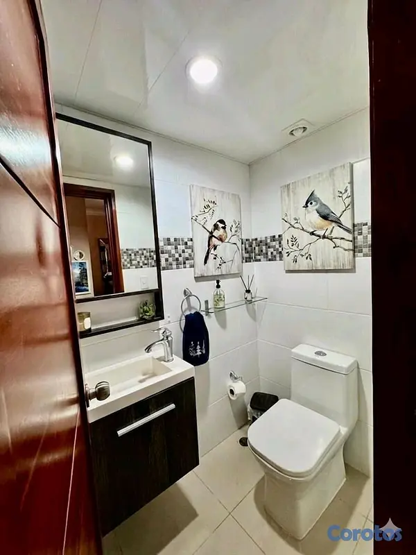apartamentos - Amplio apartamento de 135 m² en Evaristo Morales con ascensor 2 habitaciones 
 6