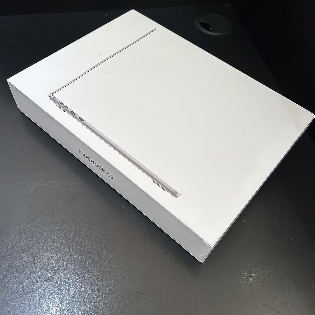 computadoras y laptops - MacBook Air M3 13" 512GB 16GB RAM NUEVA NO SELLADA 1
