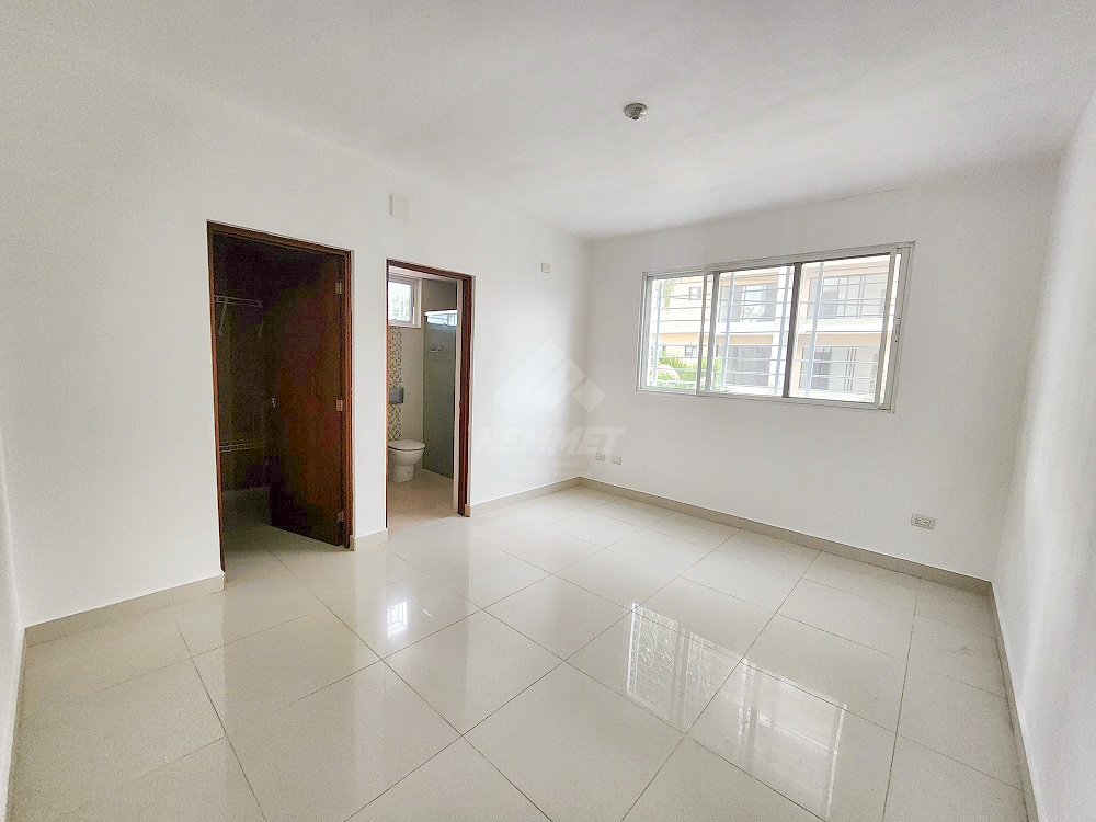 apartamentos - SEGUNDO PISO PROXIMO PLAZA HACHE SANTIAGO  9