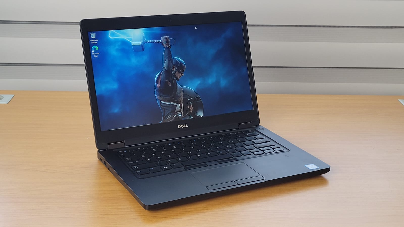 computadoras y laptops - Laptop Dell Laitude 5480 i5 8va 8GB 128SSD 14 PLG 
