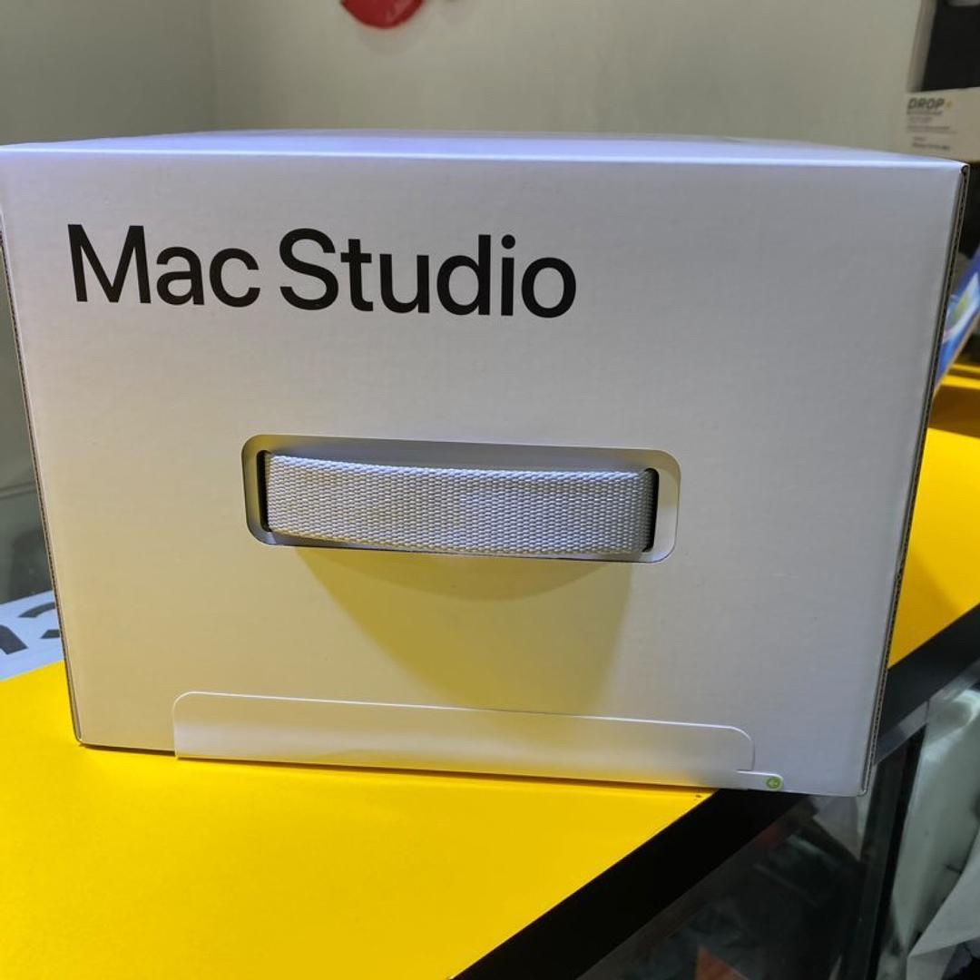computadoras y laptops - MAC STUDIO M3 ULTRA 1TB /96GB RAM SELLADA ‼️OFERTA