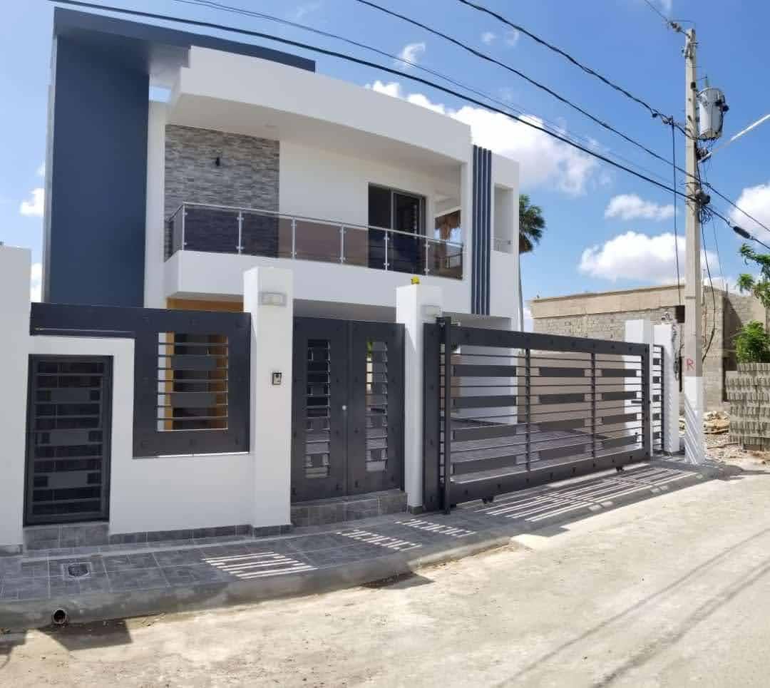 casas - CASA EN RENTA EN RESIDENCIAL PALMAS DEL VALLE 0