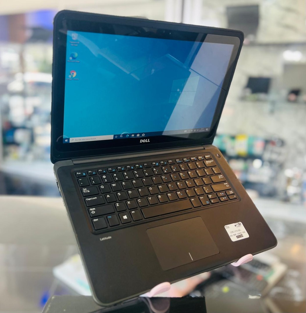 computadoras y laptops - LAPTOP Dell 3380 Core i3 6ta 4GB Ram 128GBSSD touch  2