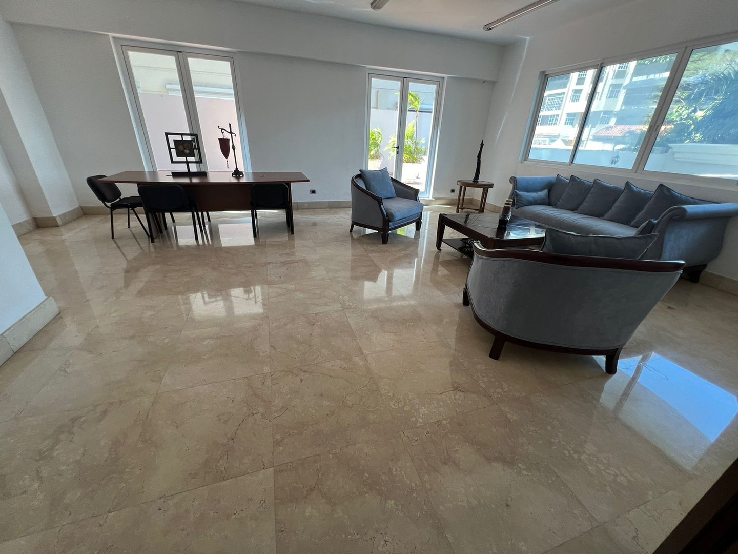 apartamentos - La Esperilla   

usd$650,000

Excelente Apartamento en un 8vo Nivel con vista de 3