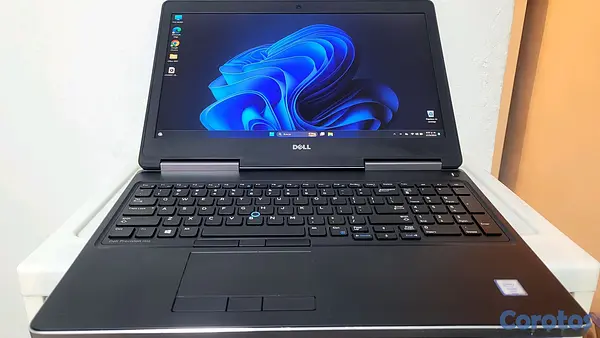 computadoras y laptops - Dell Gamer 17 Pulg Core i7 2.90ghz Ram 16gb ddr4 Disco 656gb Nvidea 4gb Dedicada 2