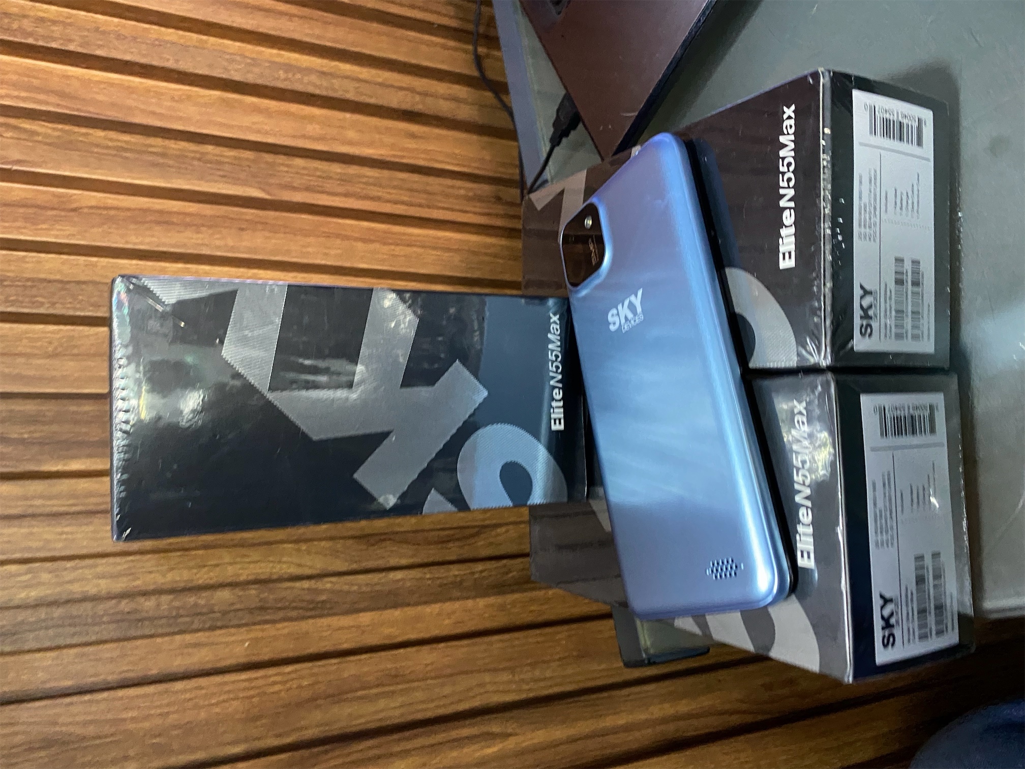 celulares y tabletas - Sky Devices Elite N55 MAX R55 8