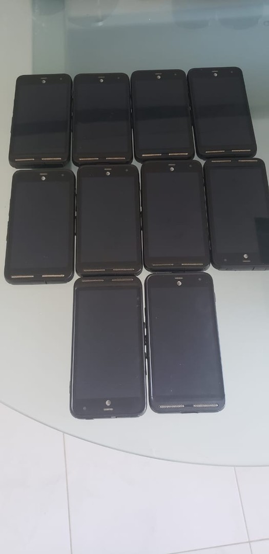 celulares y tabletas - Teléfonos celulares kyocera-E6790 resistentes al agua y caída protección IP66