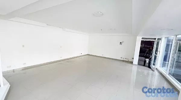 oficinas y locales comerciales - se alquila local  2