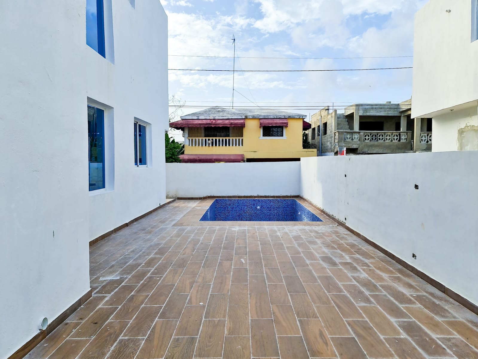 casas - Casas con piscina en proyecto cerrado, P. Oriental 0