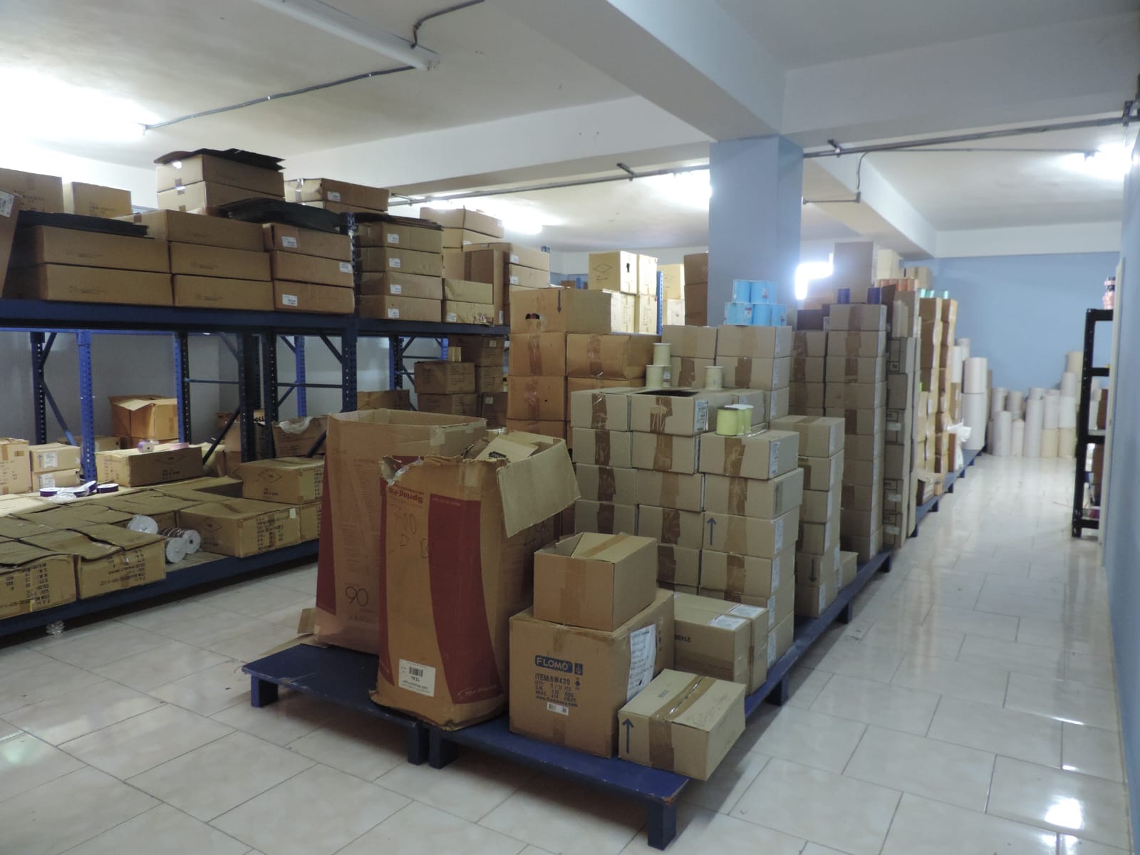 oficinas y locales comerciales - En venta edificio en la zona universitaria sto dgo 9