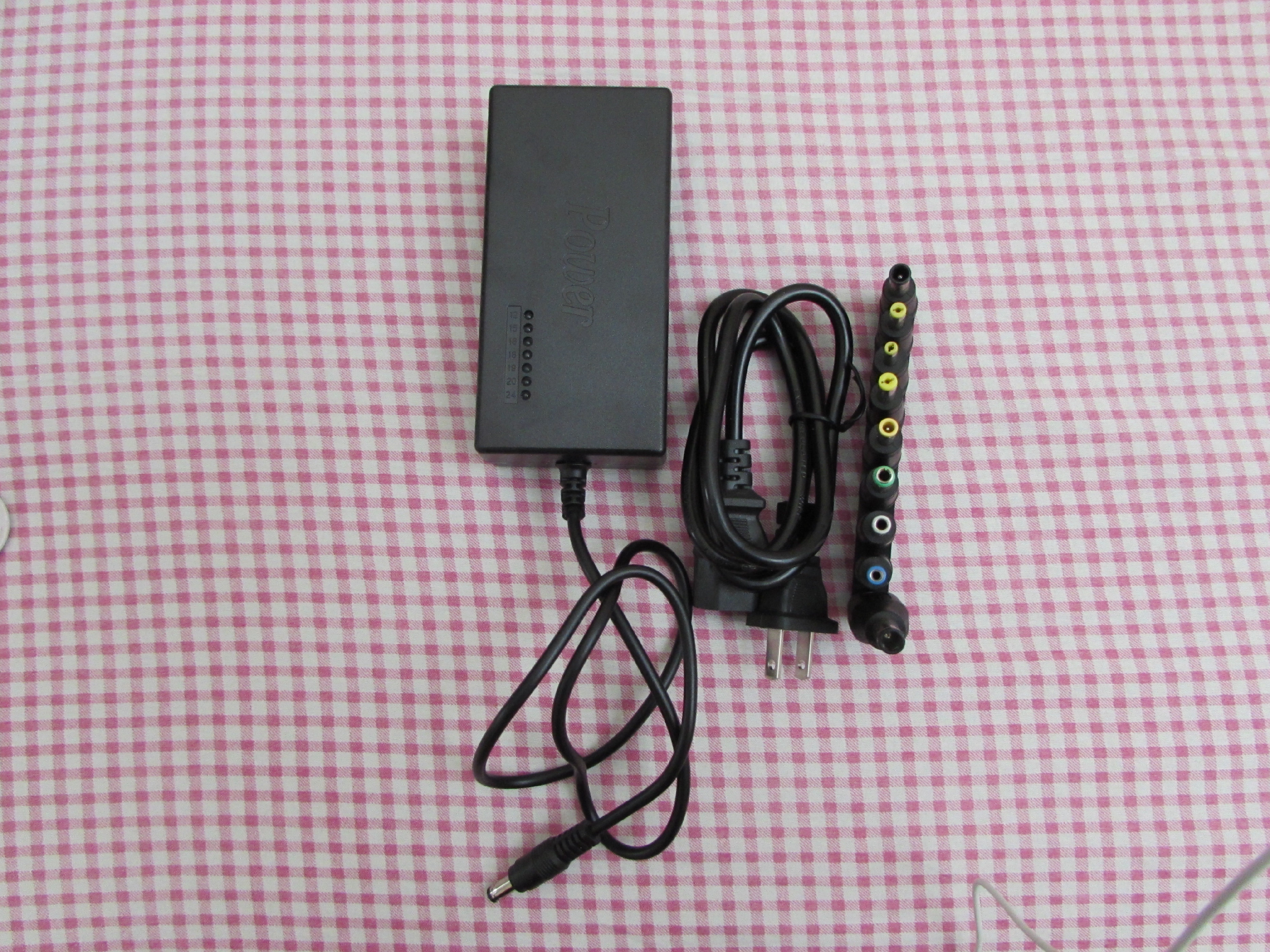accesorios para electronica - Cargador universal para laptop  2