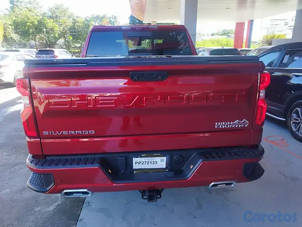 jeepetas y camionetas - 2024 Chevrolet Silverado High Country  11