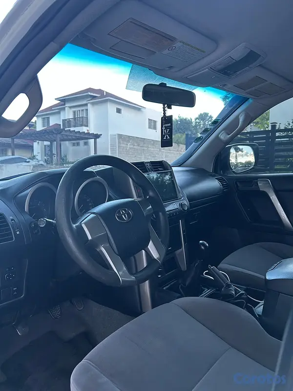 jeepetas y camionetas - Toyota Prado VX 2012 6
