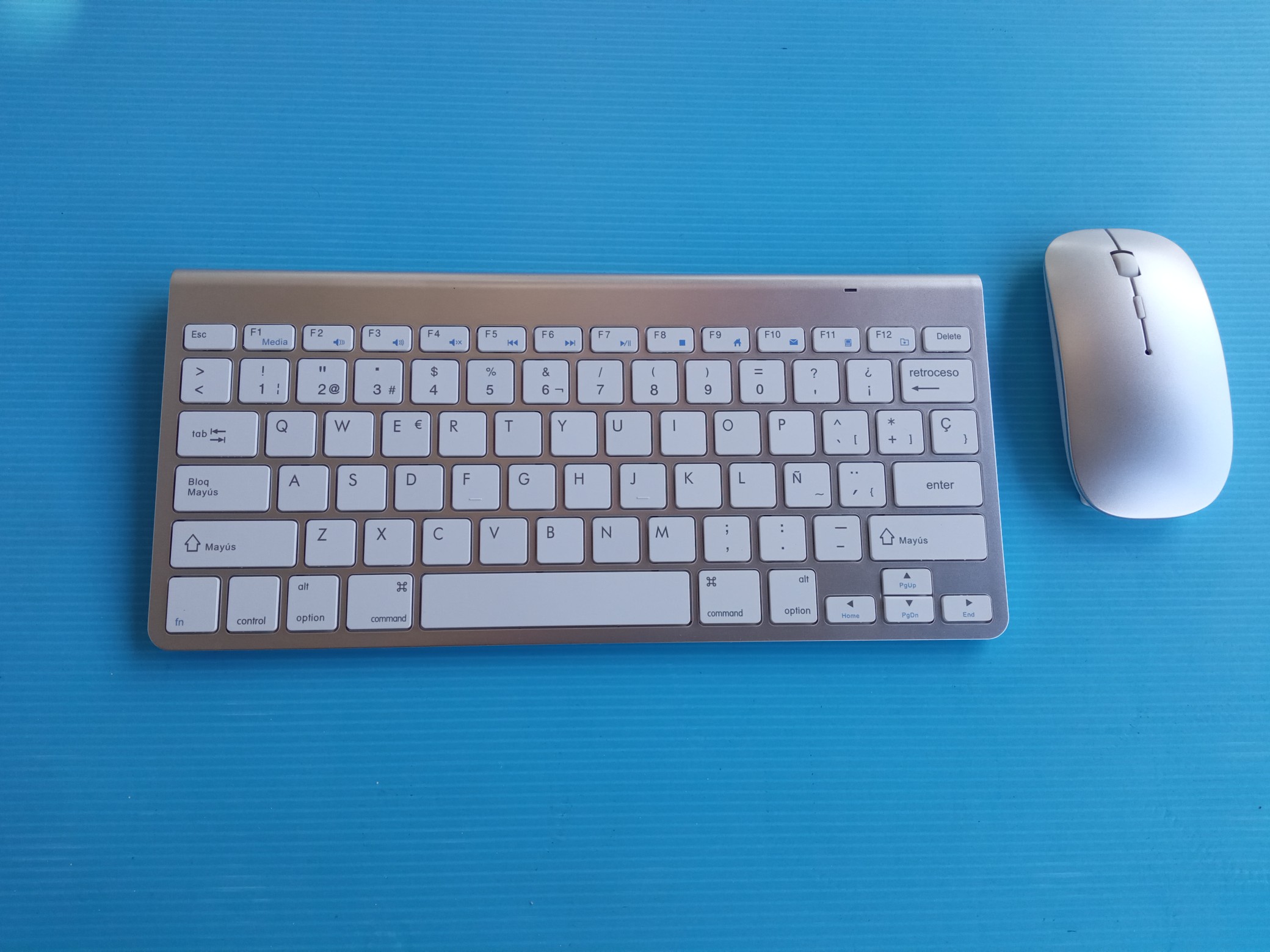 accesorios para electronica - Combo teclado y mouse inalámbrico Weibo WB-8066 1