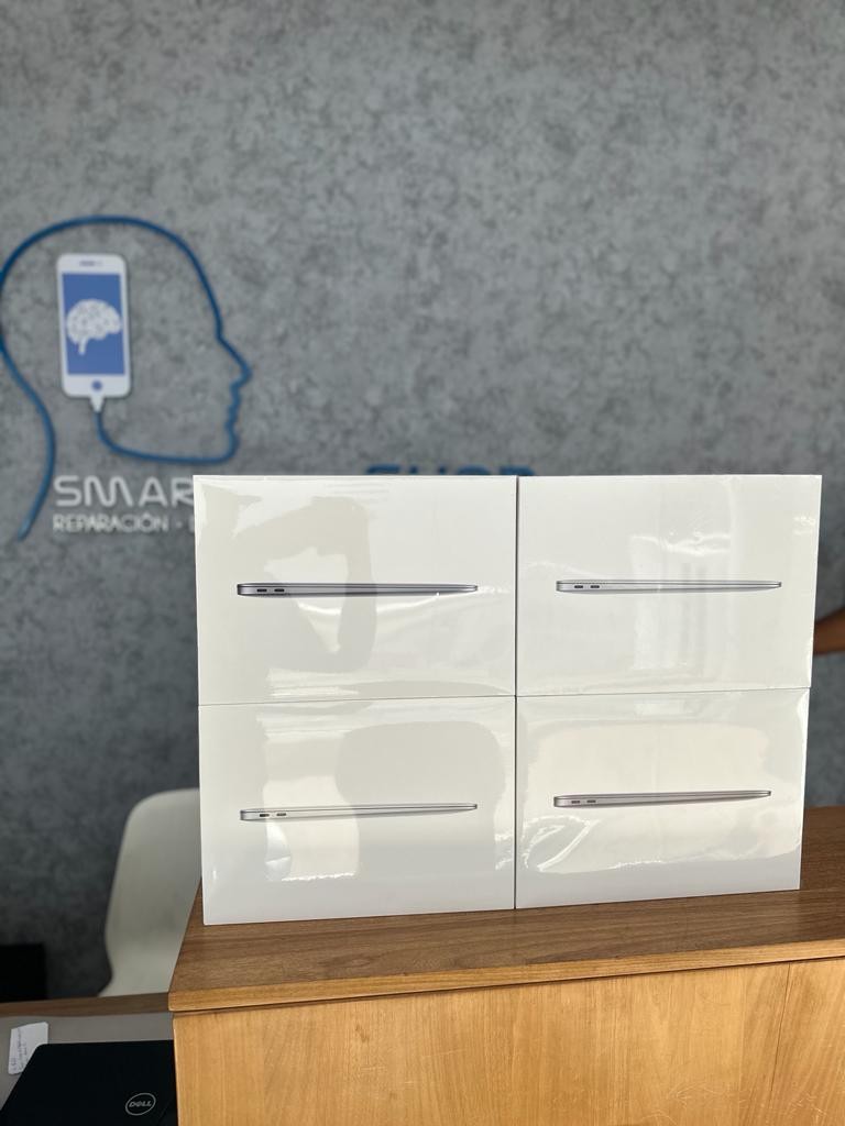 computadoras y laptops - MACBOOK AIR M1 256GB 8 DE RAM (TIENDA FISICA) 1