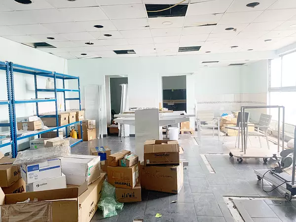 oficinas y locales comerciales - Local en Naco segundo nivel  5