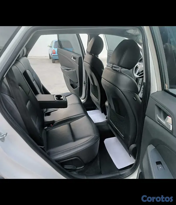 jeepetas y camionetas - HYUNDAI TUCSON 2020 BLANCO DIESEL 10